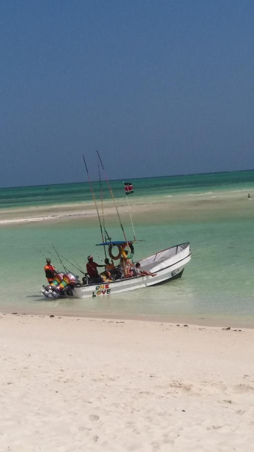 Chiky Villa Watamu Dış mekan fotoğraf